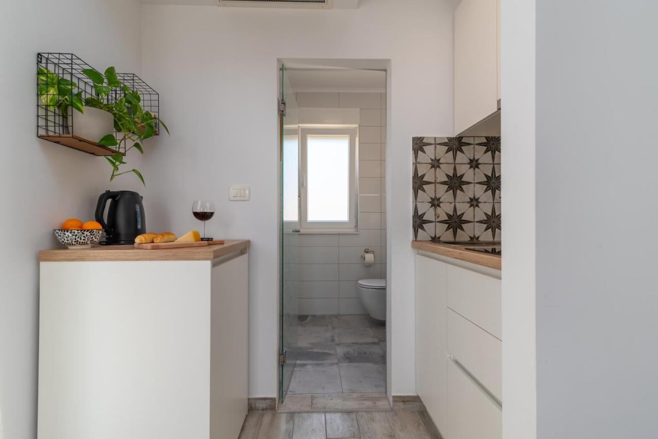 Apartmani Luce Trogir Ngoại thất bức ảnh