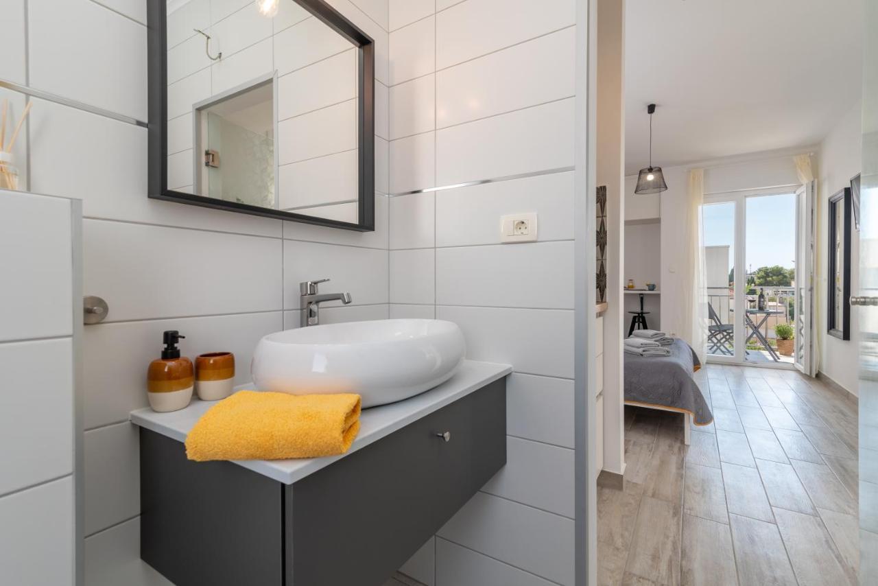 Apartmani Luce Trogir Ngoại thất bức ảnh