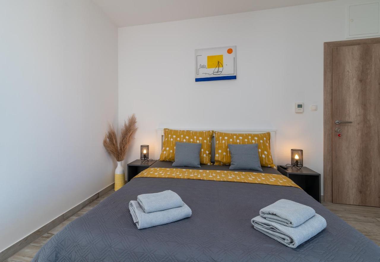 Apartmani Luce Trogir Ngoại thất bức ảnh
